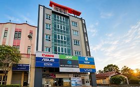 Alexis Kt Roomstay